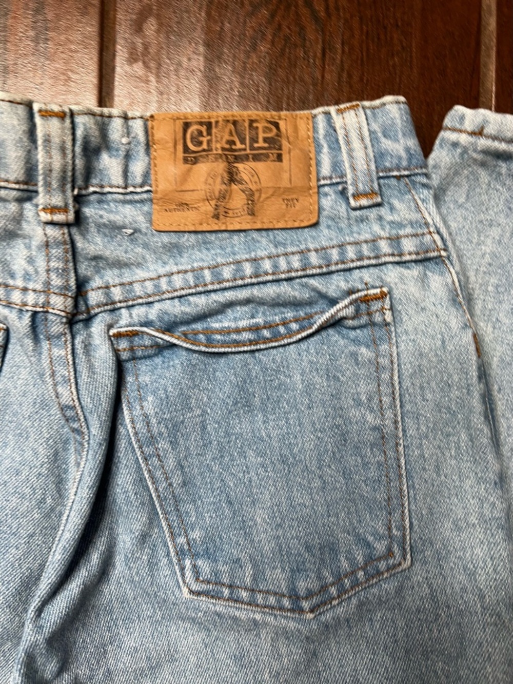 Vintage Gap Light Wash Tapered Leg Denim Jeans Womens Size 5/6 - Picture 5 of 7